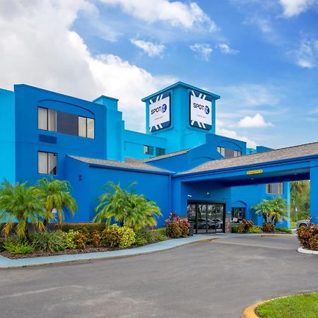Spot X Hotel Tampa - Wesley Chapel By The Red Collection Exterior foto