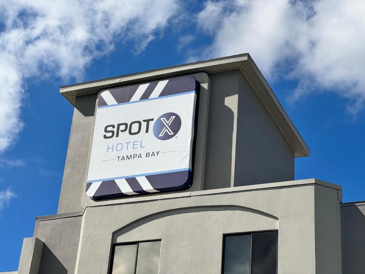 Spot X Hotel Tampa - Wesley Chapel By The Red Collection Exterior foto